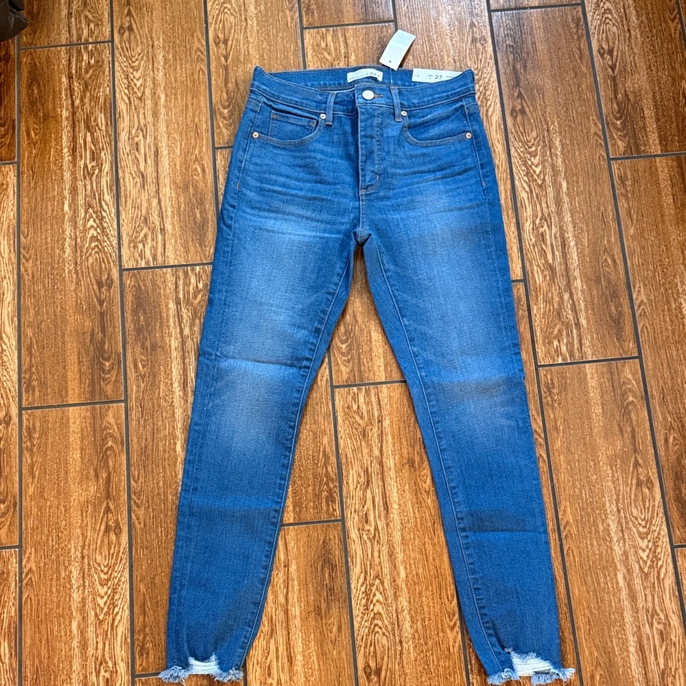 LOFT Skinny Crop NWT